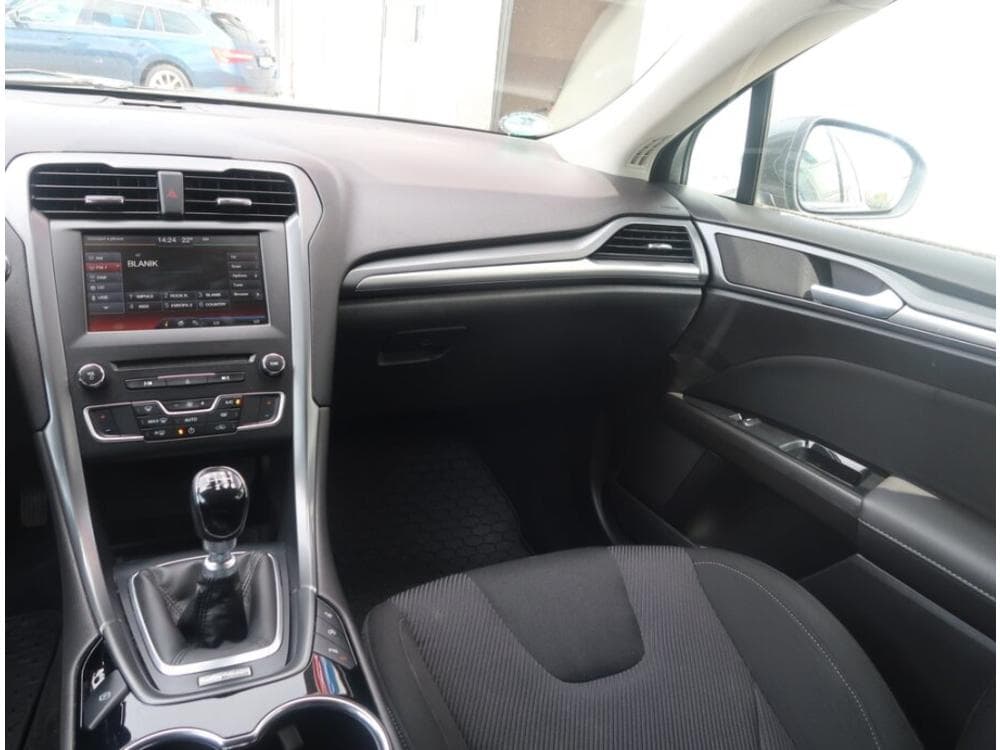 2015 Ford MONDEO - 15