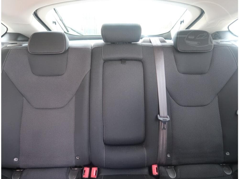 2015 Ford MONDEO - 19