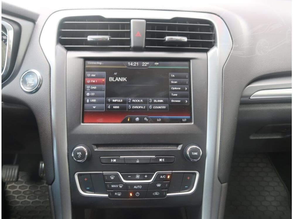 2015 Ford MONDEO - 23