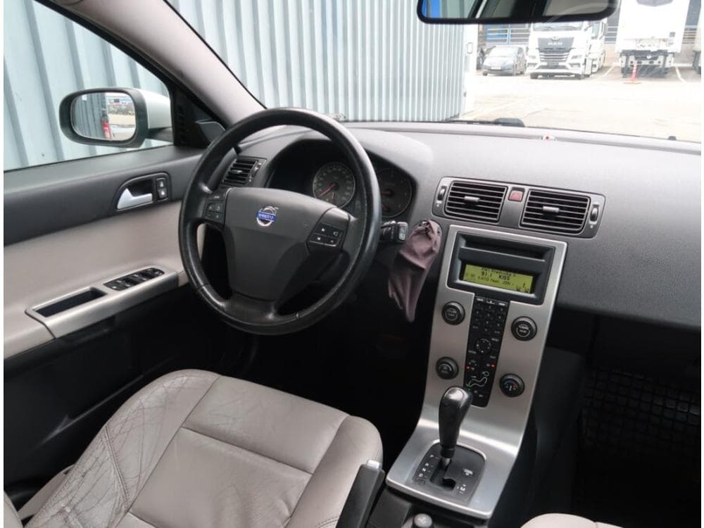 2006 Volvo V50 - 13