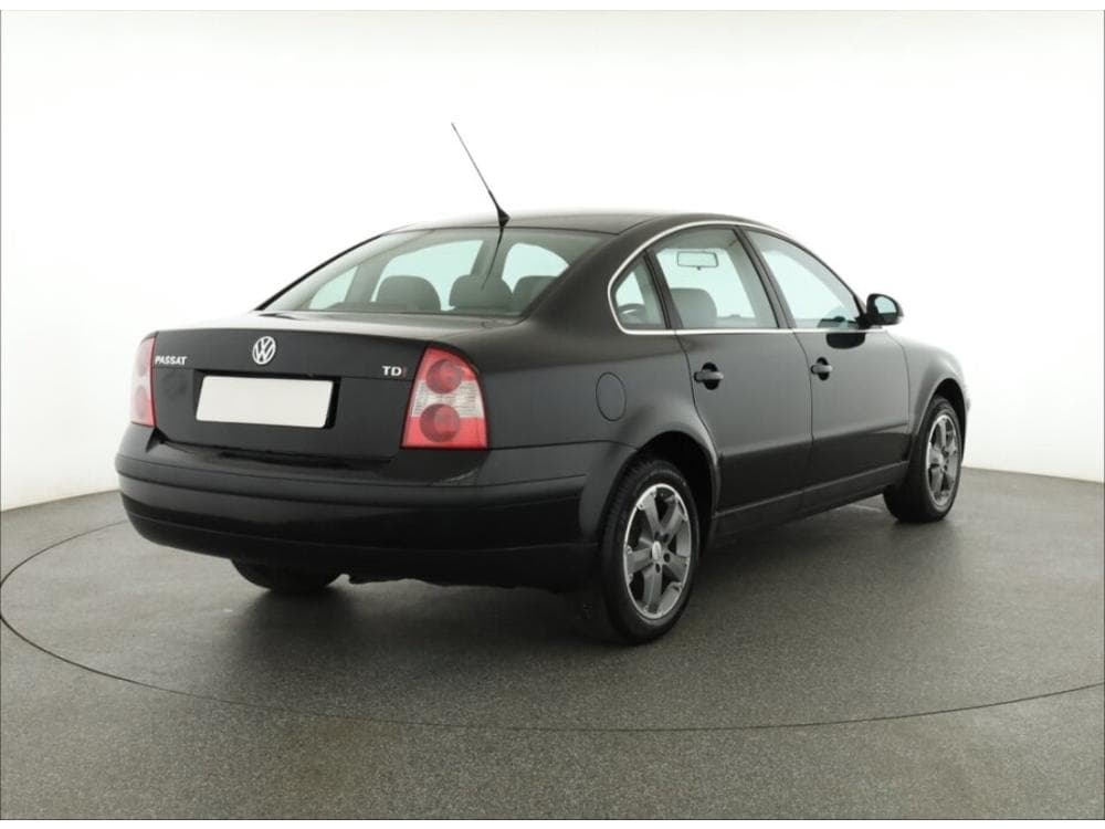 2004 Volkswagen PASSAT - 13
