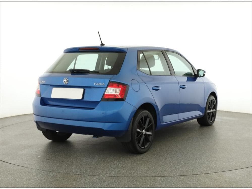 2015 Škoda FABIA - 9