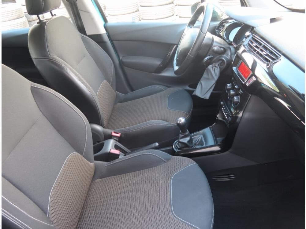 2012 Citroen C3 - 17