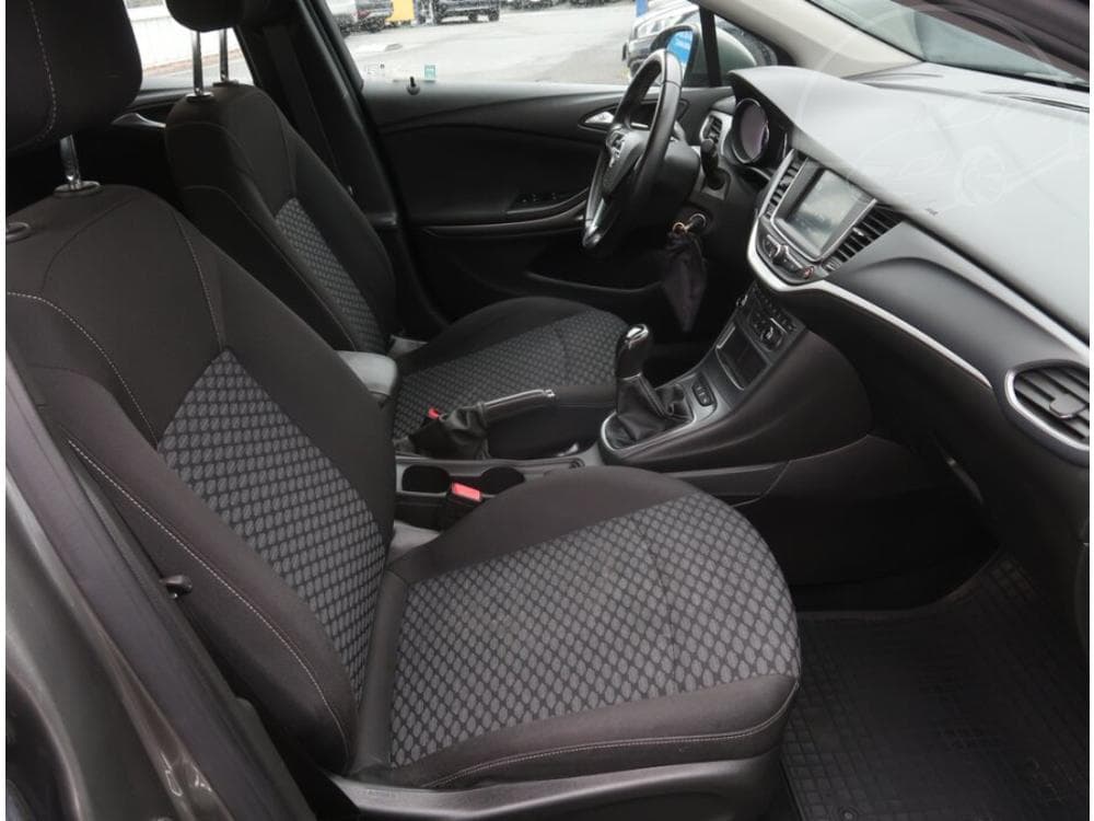 2018 Opel ASTRA - 17