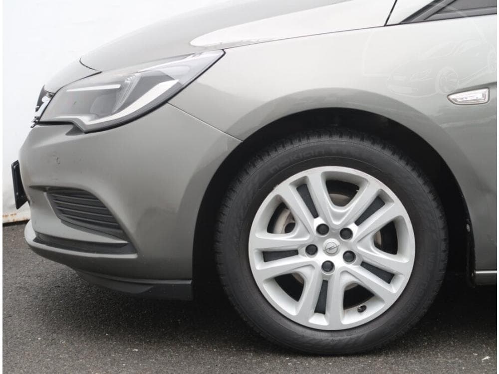 2018 Opel ASTRA - 27
