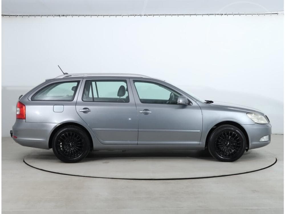 2012 Škoda OCTAVIA - 11