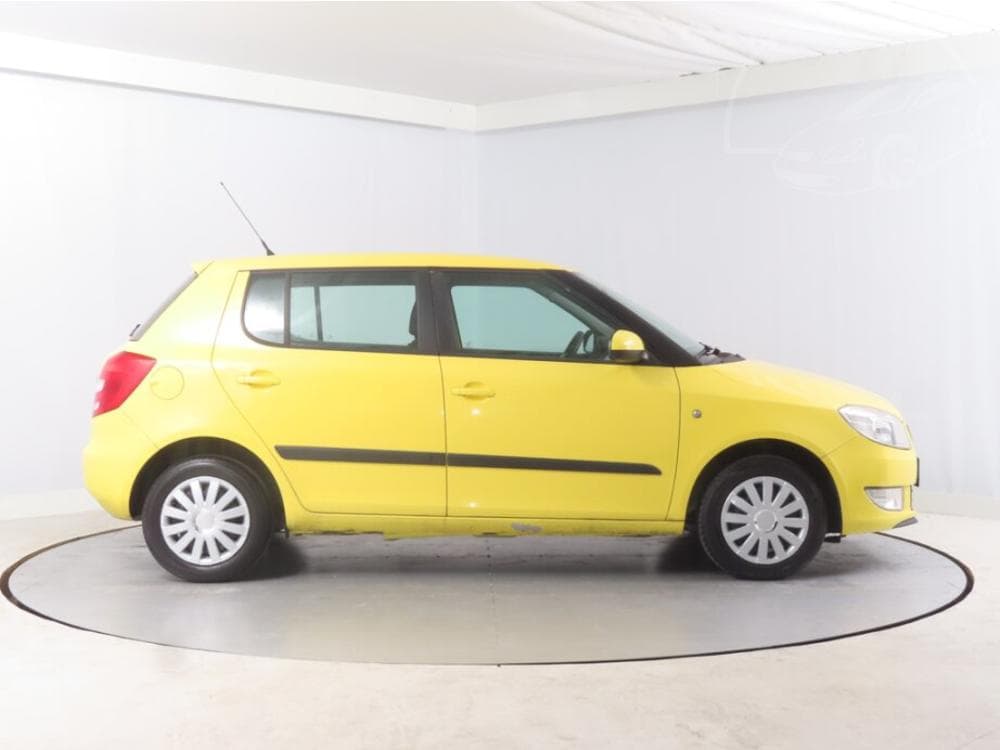 2011 Škoda FABIA - 6