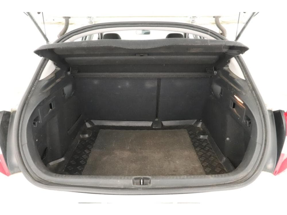 2012 Citroen C4 - 23