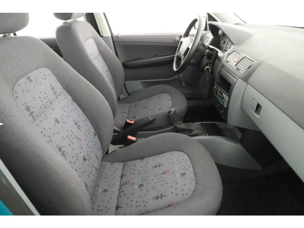 2002 Škoda FABIA - 7