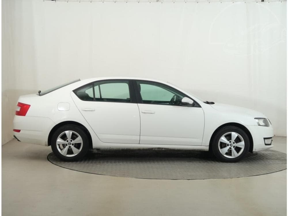 2013 Škoda OCTAVIA - 11