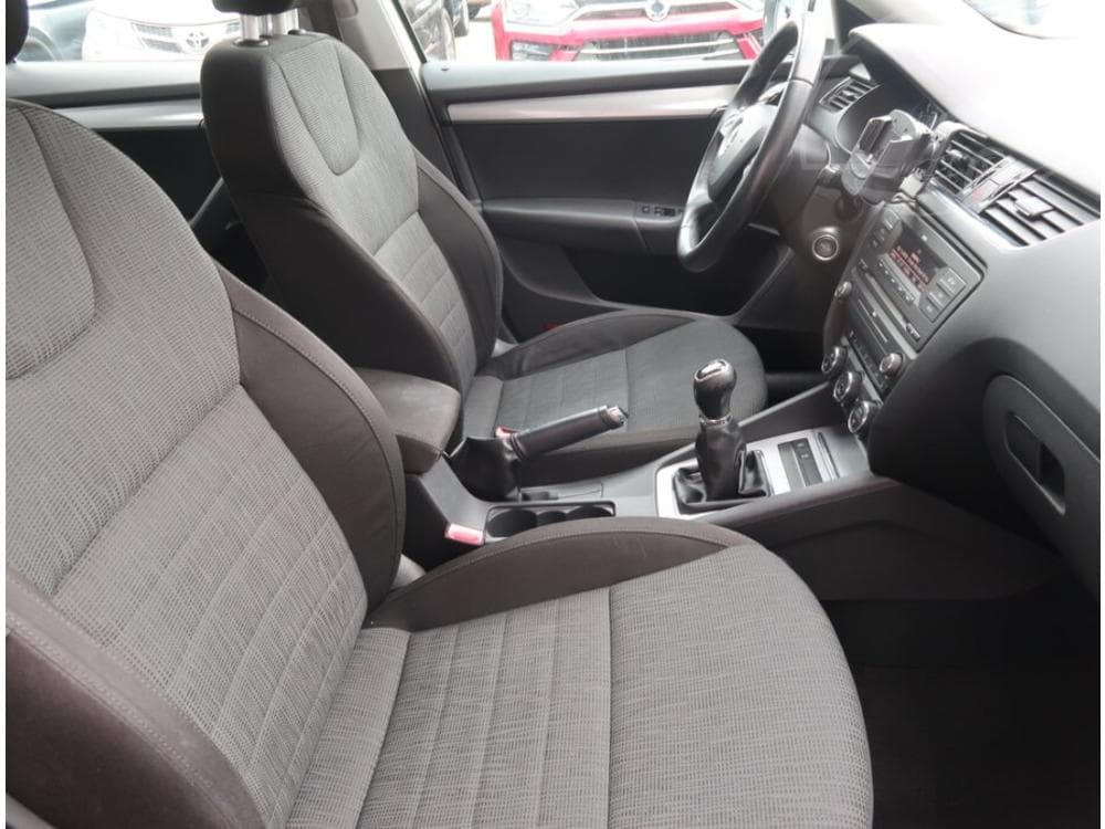 2013 Škoda OCTAVIA - 17