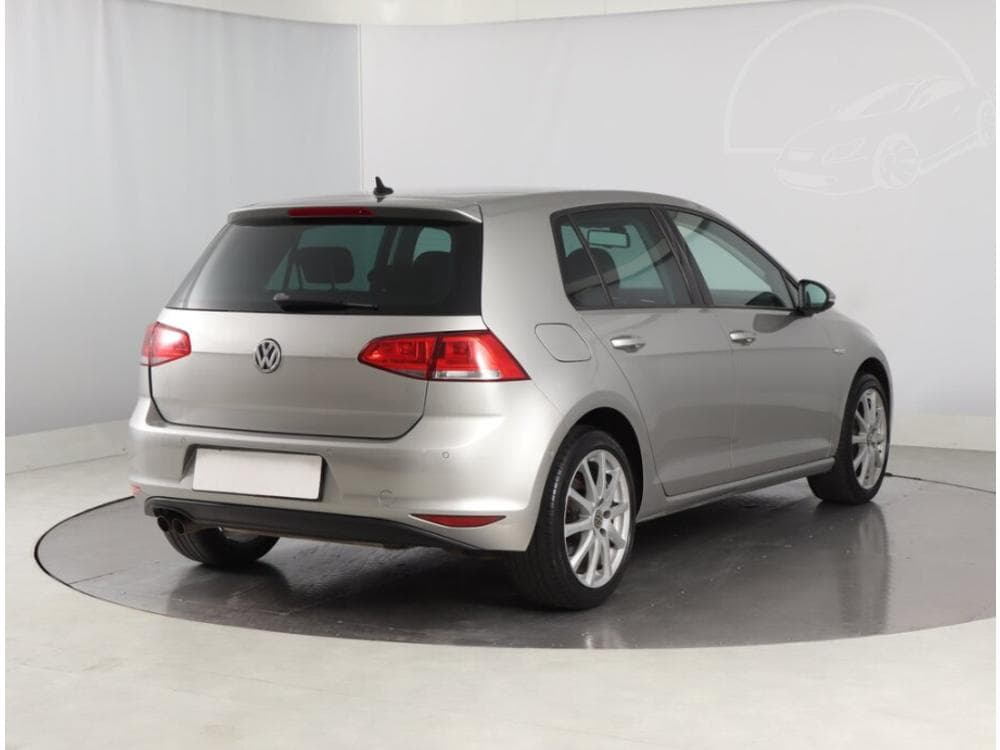2015 Volkswagen GOLF - 9