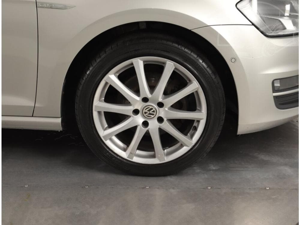 2015 Volkswagen GOLF - 27