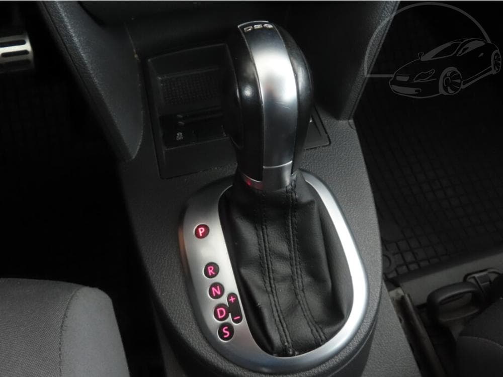 2011 Volkswagen TOURAN - 25