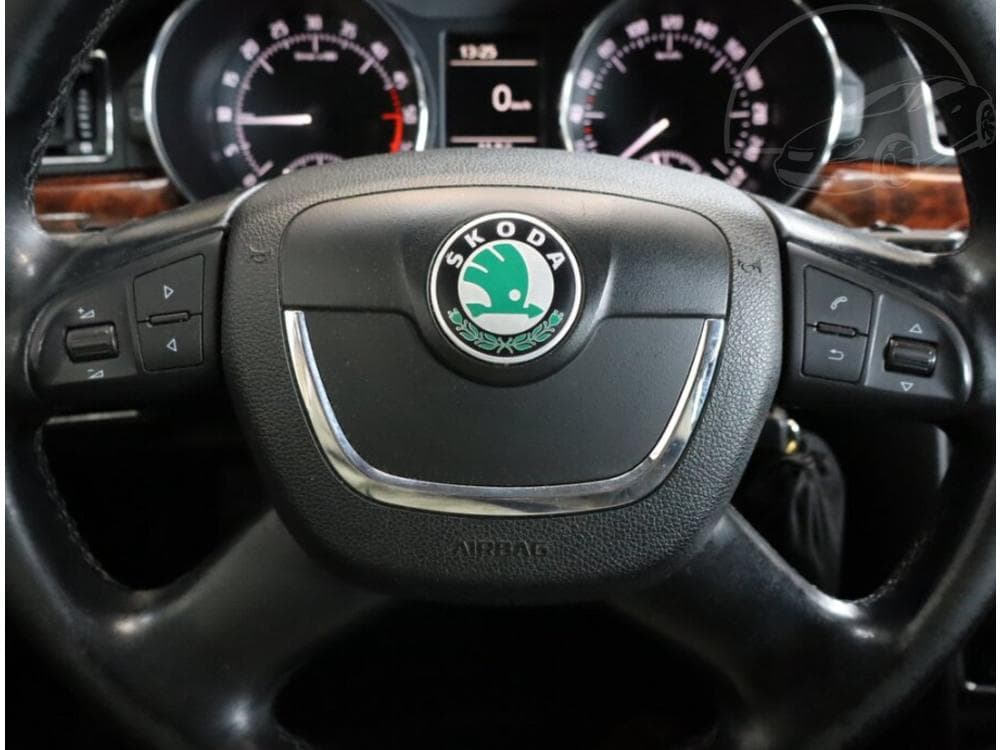 2010 Škoda SUPERB - 23