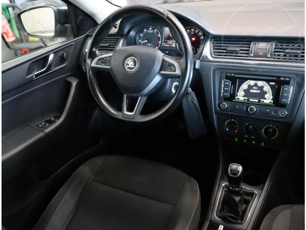 2015 Škoda RAPID - 13
