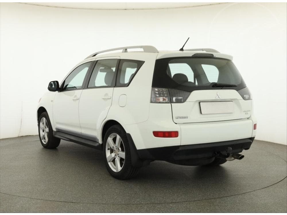 2009 Mitsubishi OUTLANDER - 7