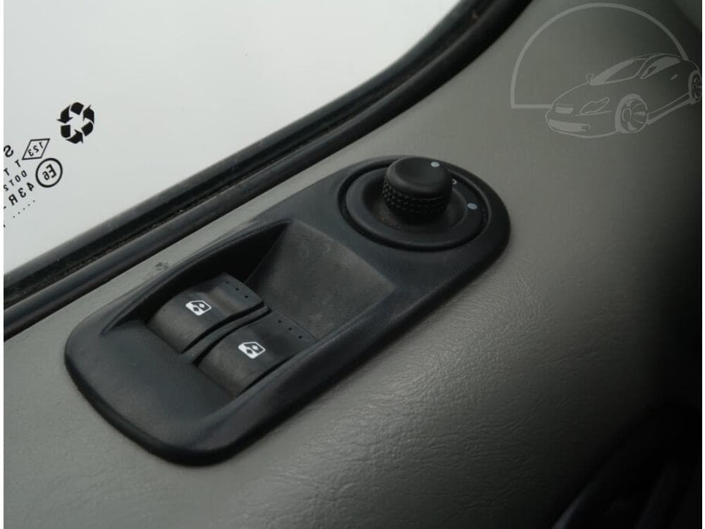 2011 Nissan OSTATNÍ - 25