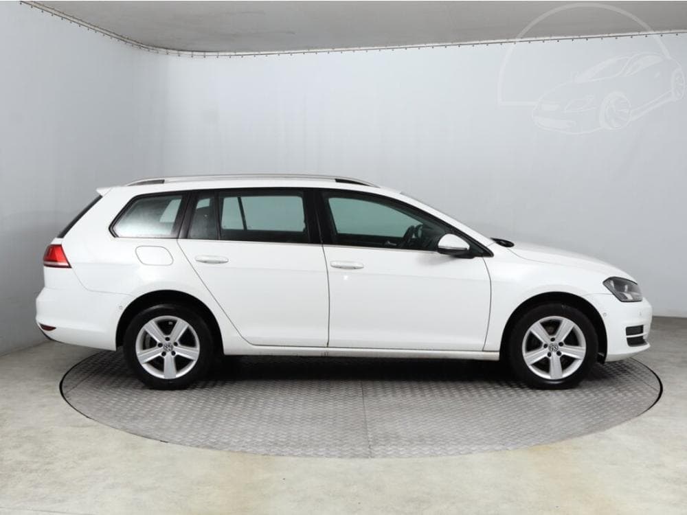 2014 Volkswagen GOLF - 11