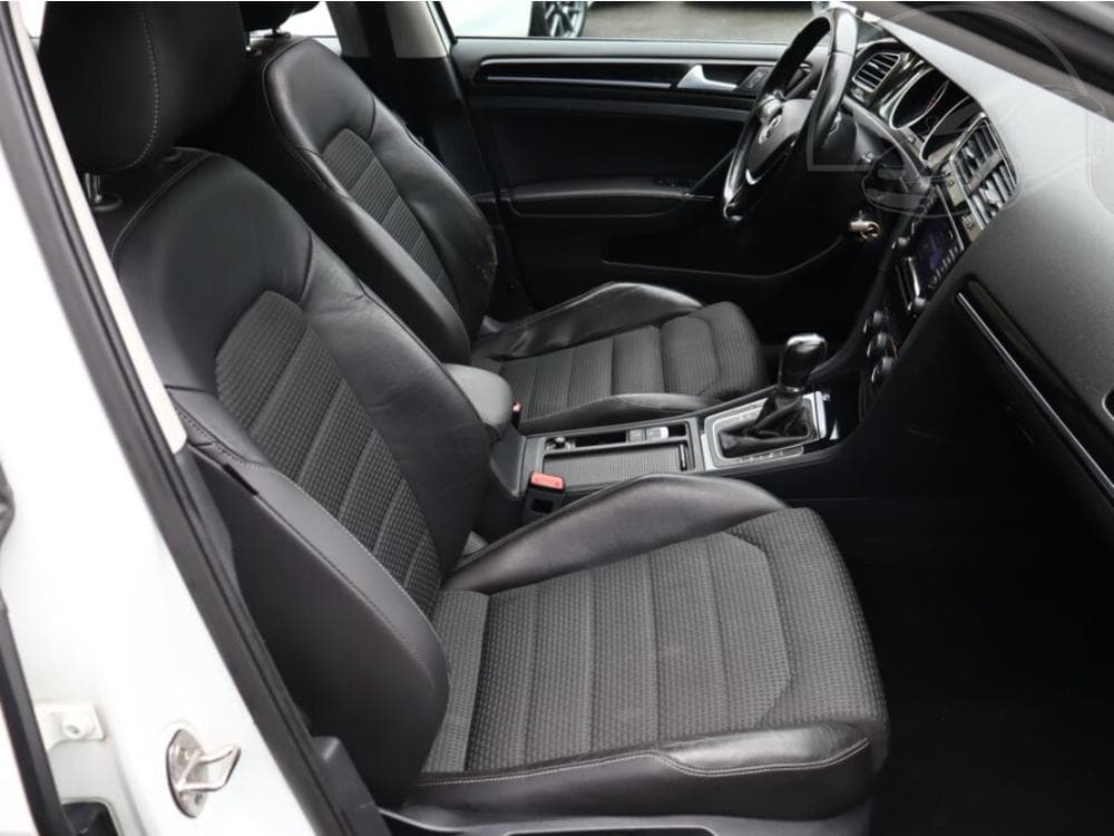 2014 Volkswagen GOLF - 13