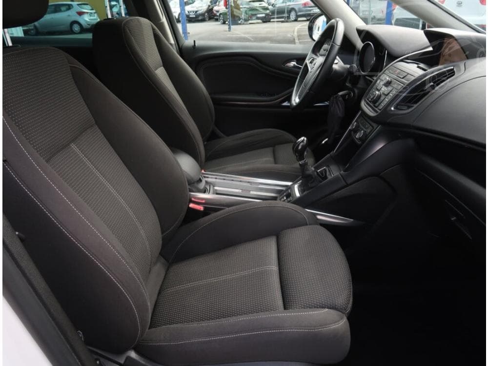2013 Opel ZAFIRA - 9