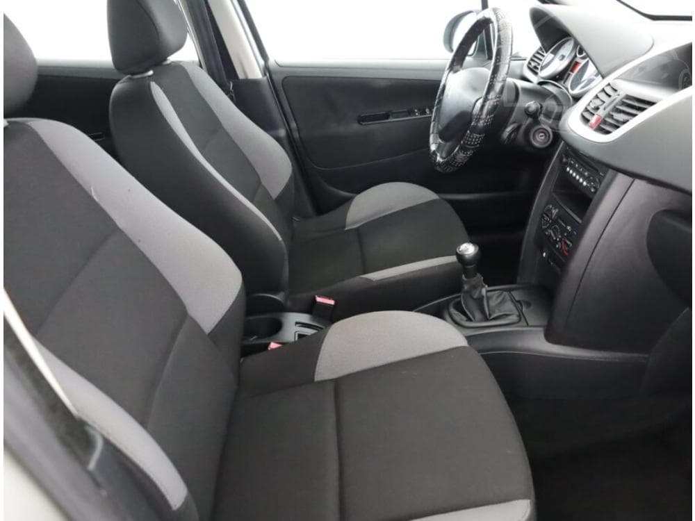 2009 Peugeot 207 - 13
