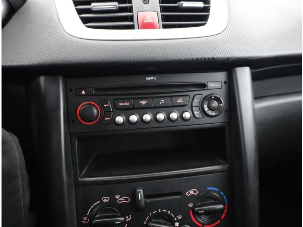 2009 Peugeot 207 - 19