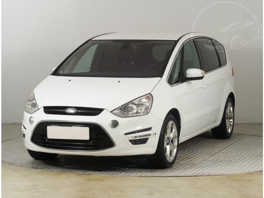 2011 Ford S-MAX - 3