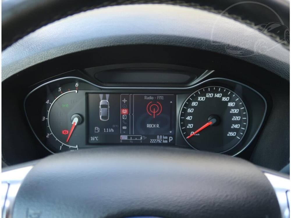 2011 Ford S-MAX - 21