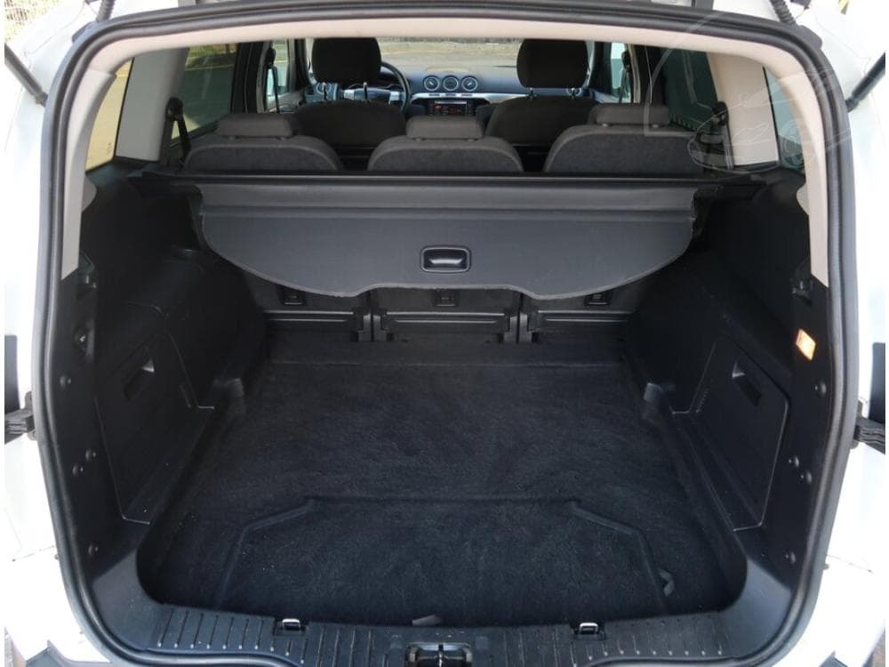 2011 Ford S-MAX - 27