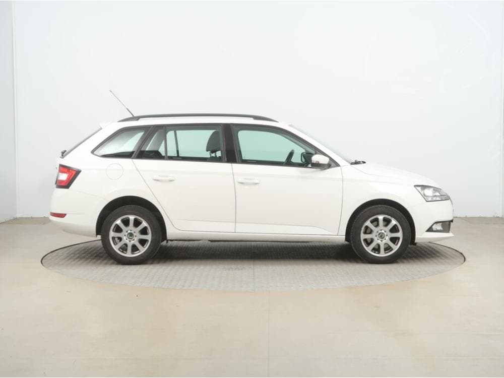 2018 Škoda FABIA - 11