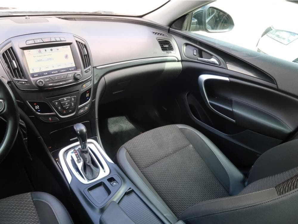 2015 Opel INSIGNIA - 8