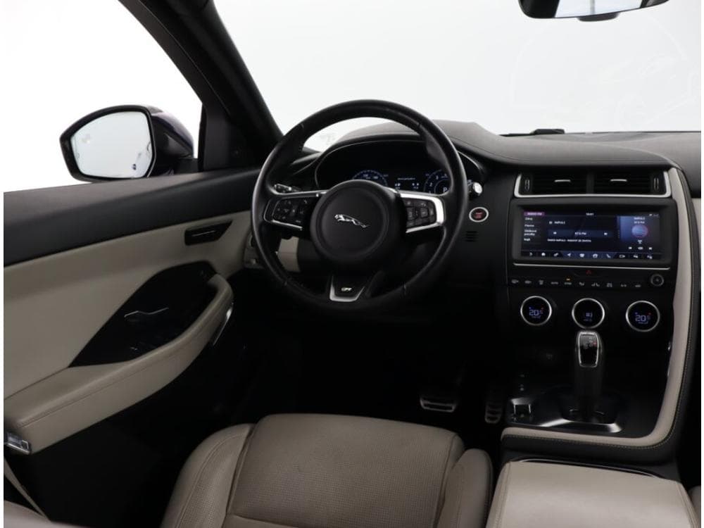 2019 Jaguar E-PACE - 7
