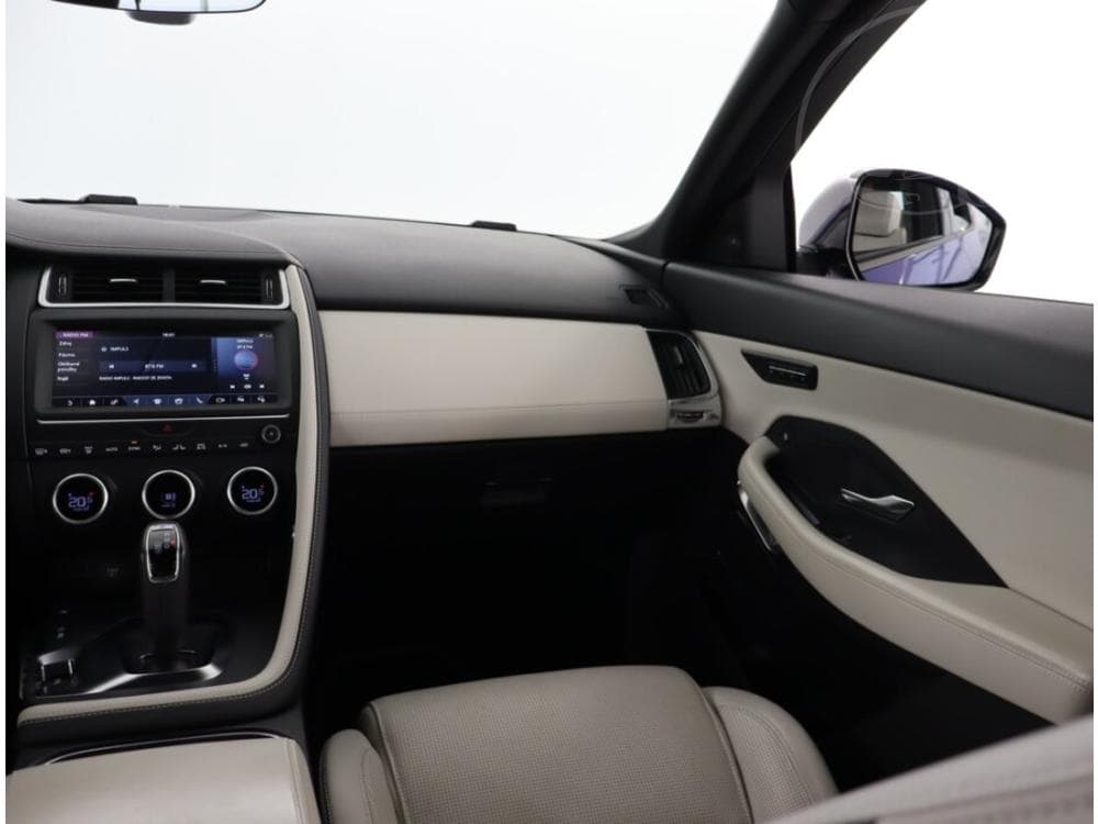 2019 Jaguar E-PACE - 8