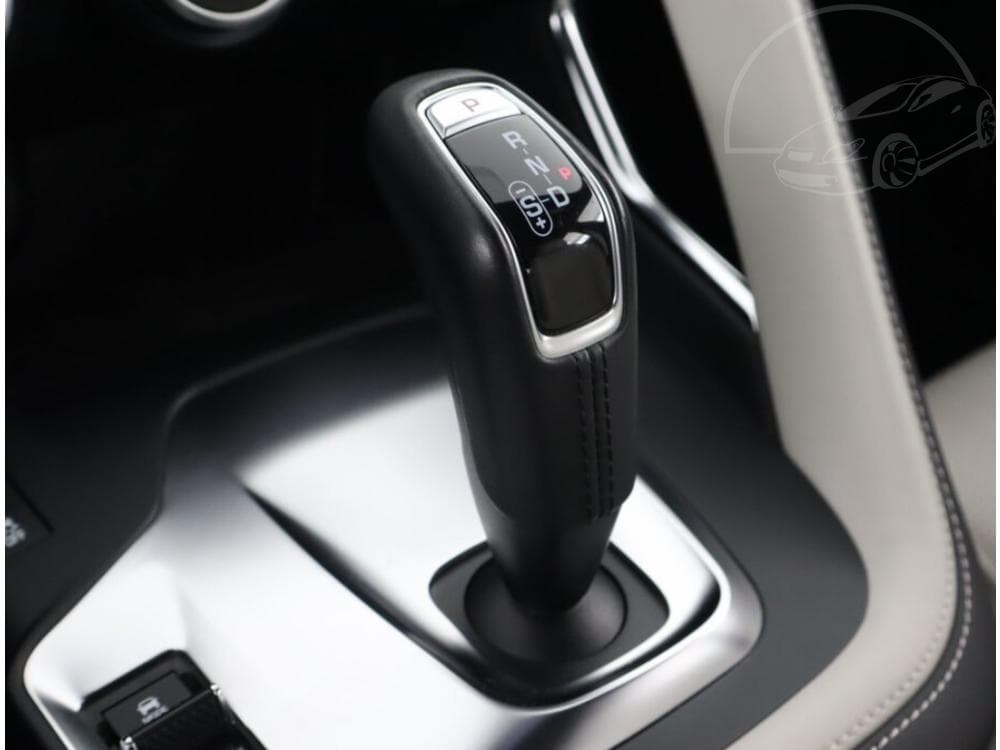 2019 Jaguar E-PACE - 13