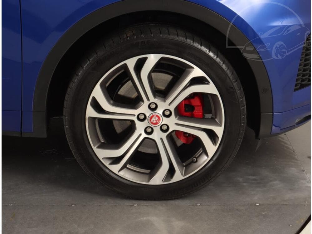2019 Jaguar E-PACE - 14
