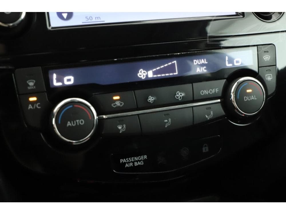2016 Nissan QASHQAI - 19