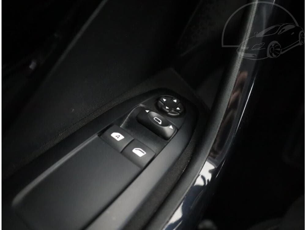 2019 Peugeot 208 - 25