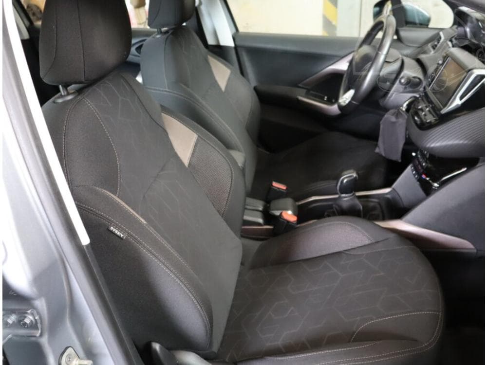 2016 Peugeot 2008 - 17