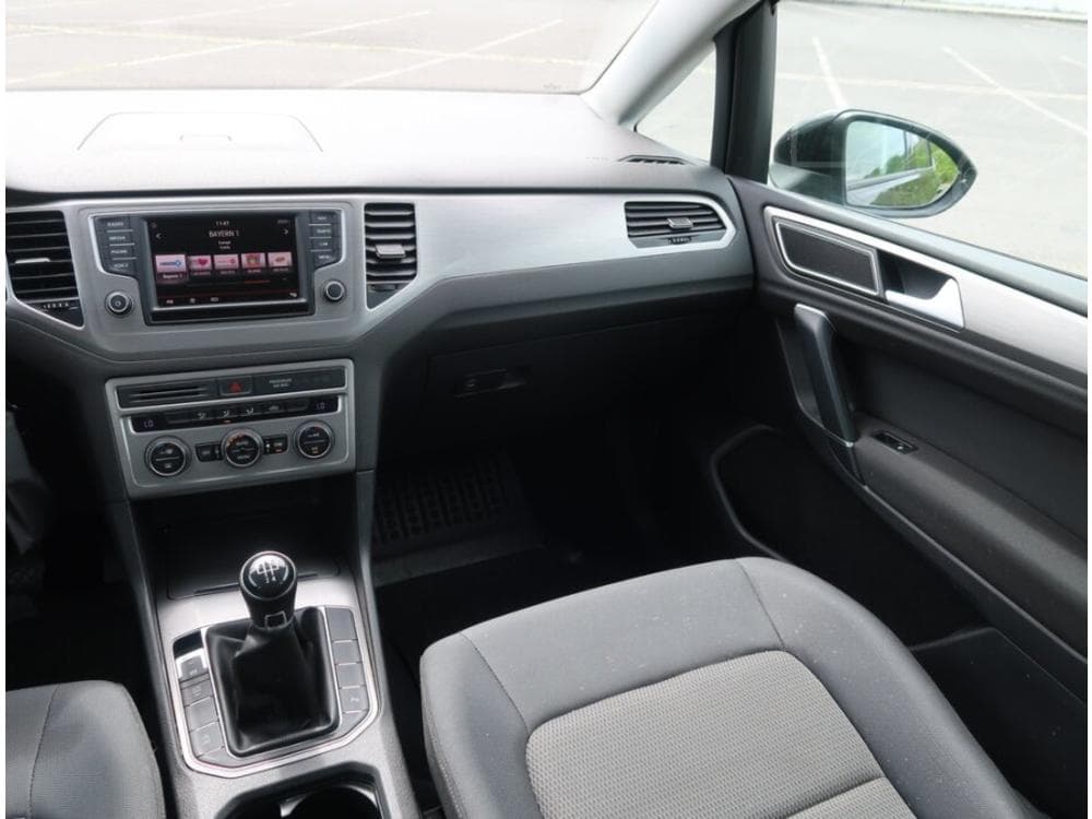2015 Volkswagen GOLF - 15