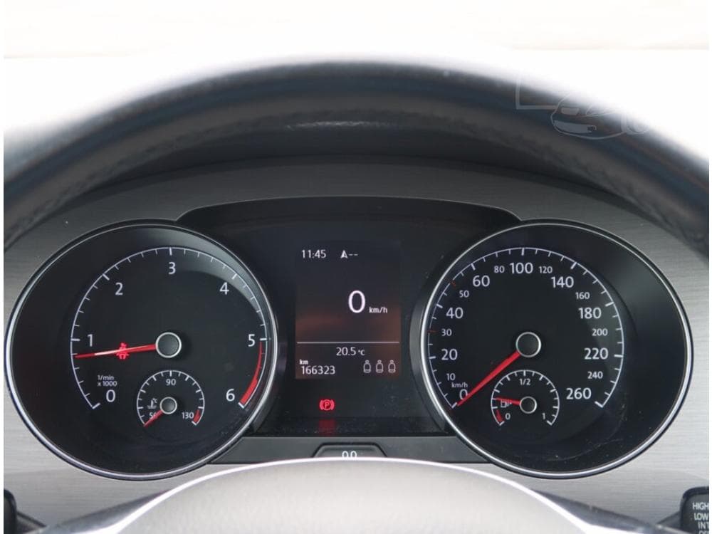 2015 Volkswagen GOLF - 21