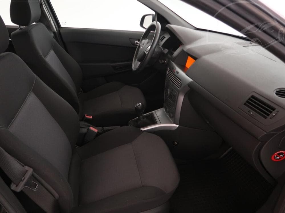 2012 Opel ASTRA - 9