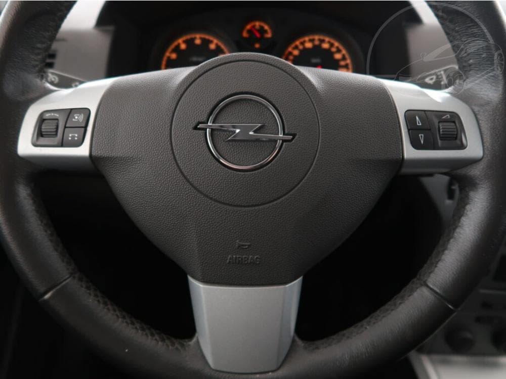 2012 Opel ASTRA - 13
