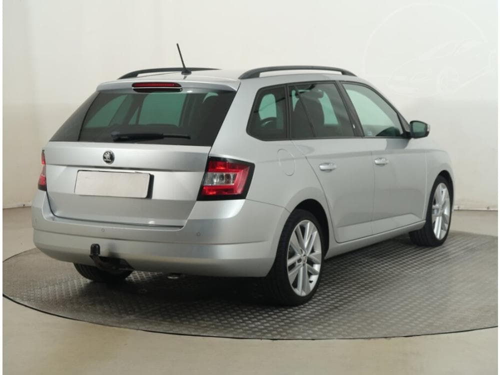 2016 Škoda FABIA - 9