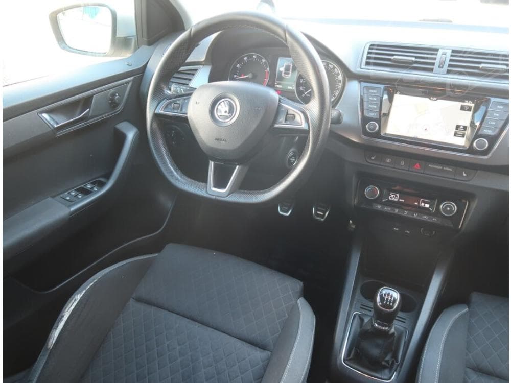 2016 Škoda FABIA - 13