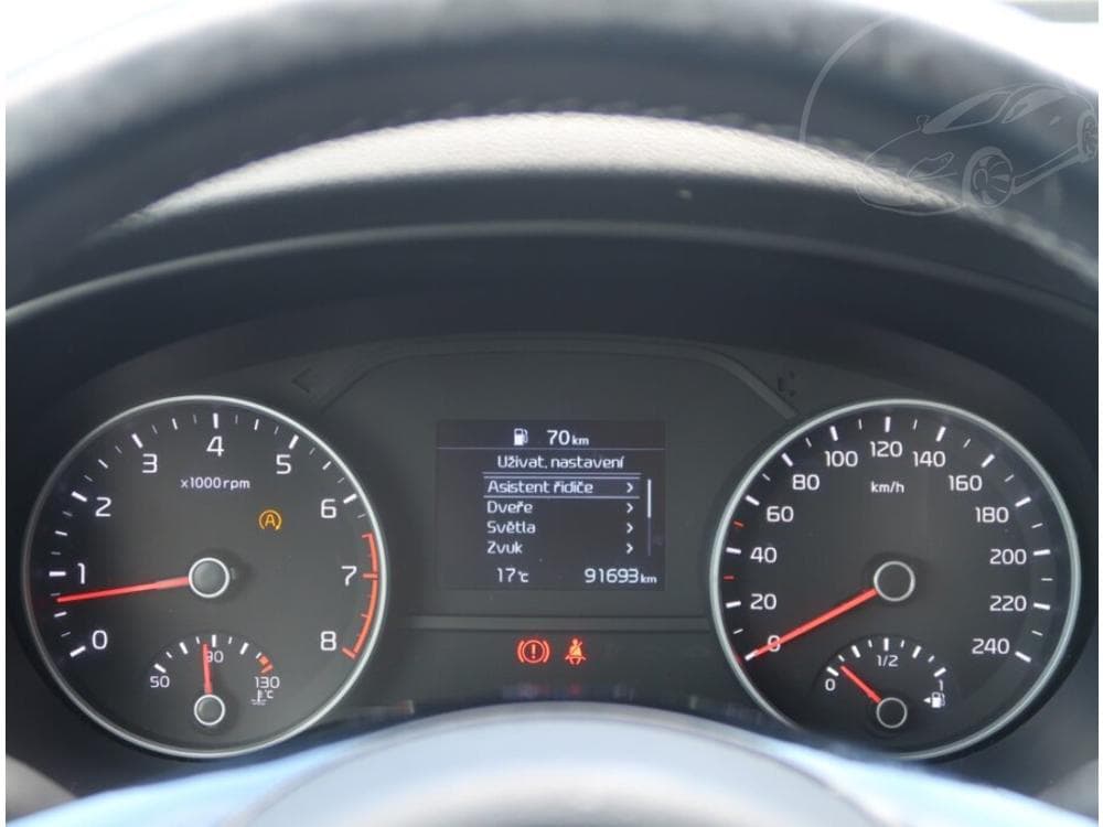 2020 Kia SPORTAGE - 11