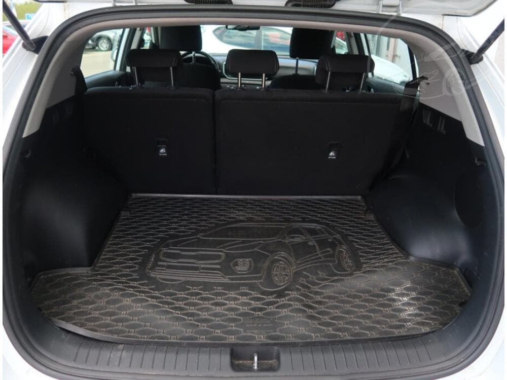 2020 Kia SPORTAGE - 13