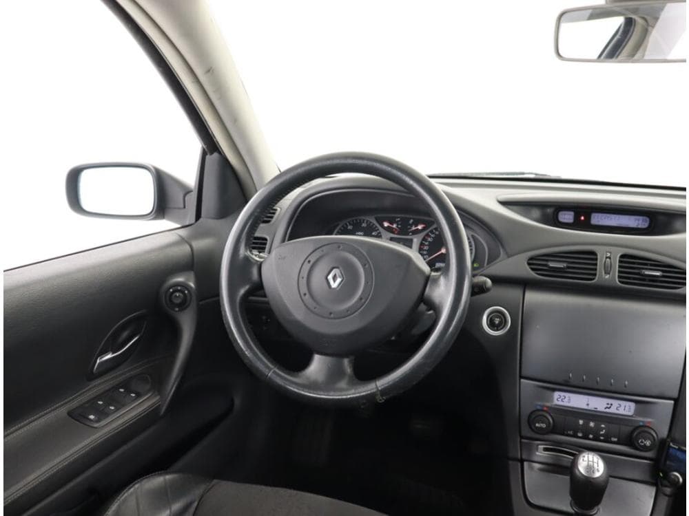 2004 Renault LAGUNA - 13
