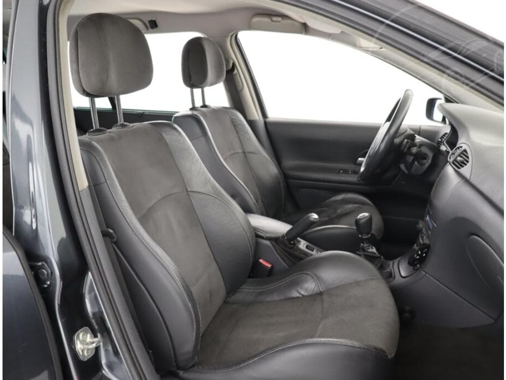 2004 Renault LAGUNA - 17