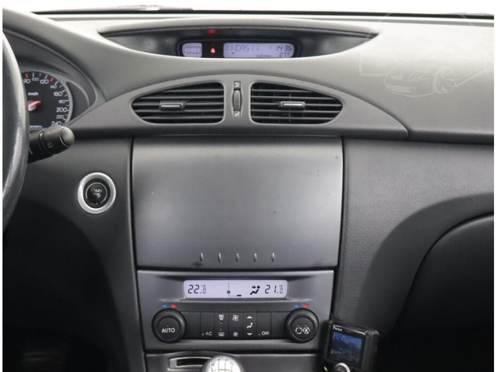 2004 Renault LAGUNA - 23